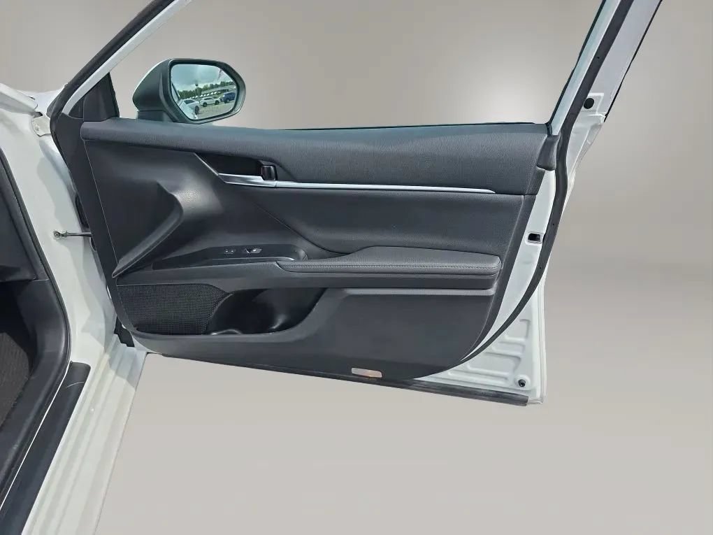 Used 2019 Toyota Camry XLE w/ Driver Assist Package FWD image 54