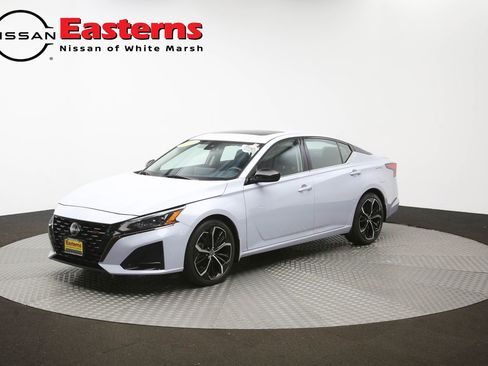 Used 2023 Nissan Altima 2.5 SR w/ SR Premium Package FWD image 56