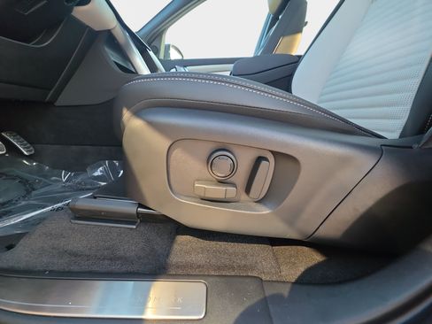 New 2026 Land Rover Discovery Sport Landmark AWD/4WD image 29