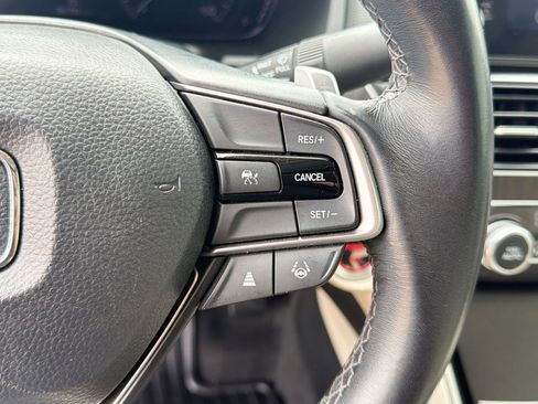 Used 2022 Honda Accord EX-L image 28