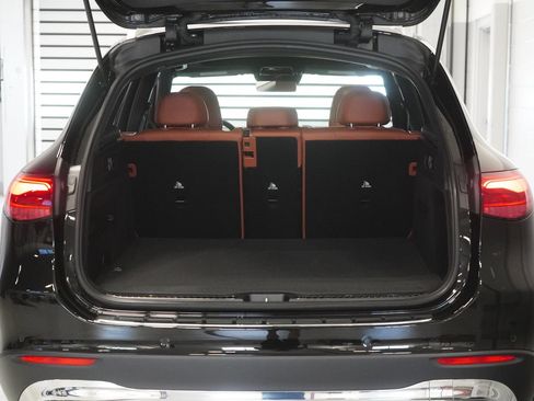 Used 2026 Mercedes-Benz GLC 300 4MATIC image 29