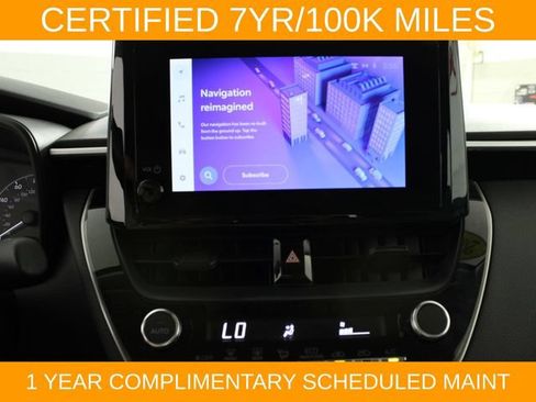 Used 2025 Toyota Corolla LE FWD image 21