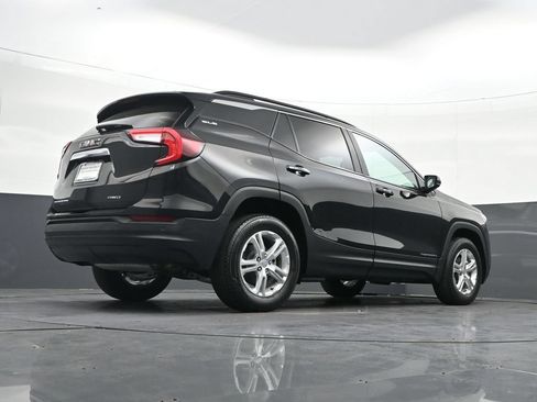 Certified 2023 GMC Terrain SLE w/ Driver Convenience Package AWD/4WD image 32