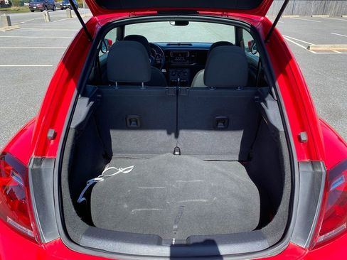 Used 2019 Volkswagen Beetle 2.0T SE image 27