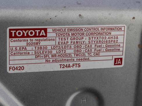 Certified 2025 Toyota Tacoma TRD Sport AWD/4WD image 28