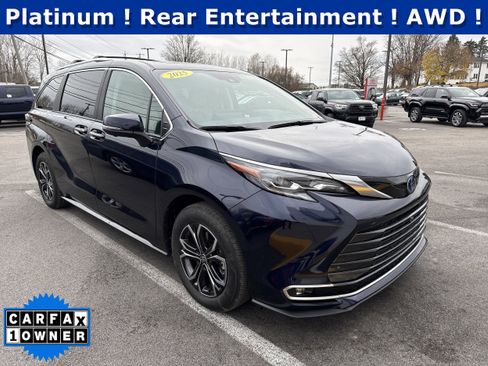 Used 2025 Toyota Sienna Platinum image 7