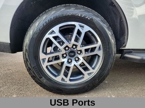 Used 2025 Ford Expedition Active image 20