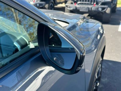 Used 2025 MAZDA CX-50 Meridian Edition image 12