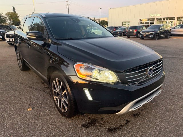 Used 2017 Volvo XC60 T6 Dynamic w/ Climate Package AWD/4WD image 3