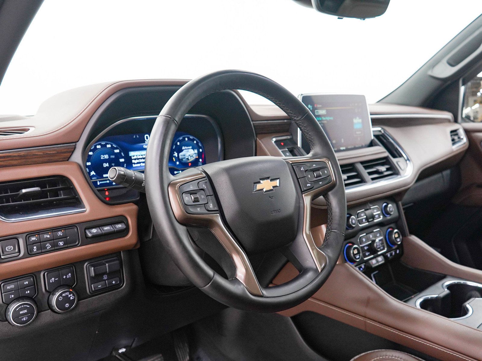 Used 2023 Chevrolet Tahoe High Country AWD/4WD image 27