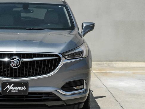 Used 2019 Buick Enclave Essence FWD image 50