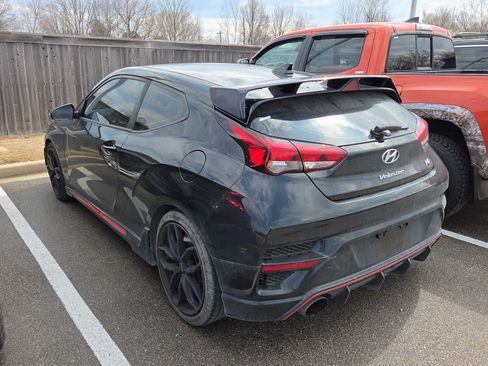 Used 2021 Hyundai Veloster N image 5