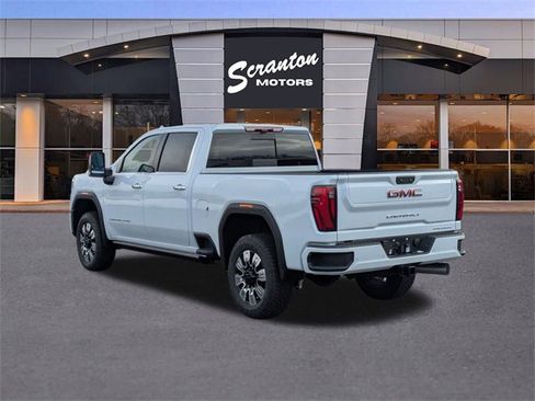 New 2026 GMC Sierra 2500 Denali w/ Denali Reserve Package image 3
