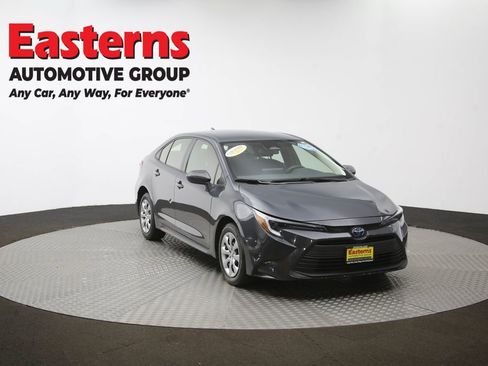 Used 2023 Toyota Corolla LE FWD image 49
