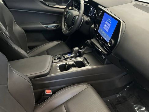 Certified 2025 Lexus NX 250 FWD w/ Accessory Package (A2) image 16