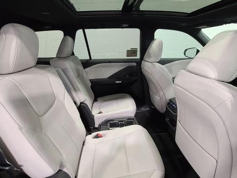 Used 2026 Lexus TX 350 AWD w/ Technology Package image 39