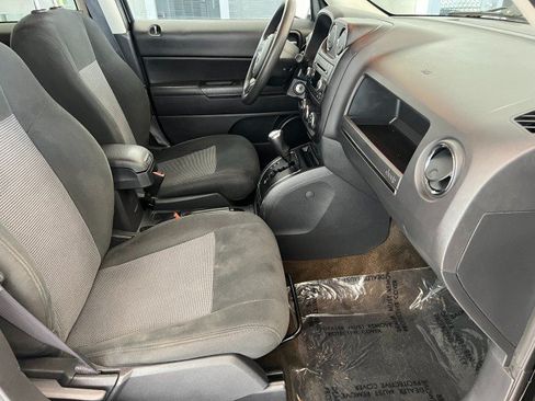 Used 2016 Jeep Patriot Sport w/ Power Value Group FWD image 12