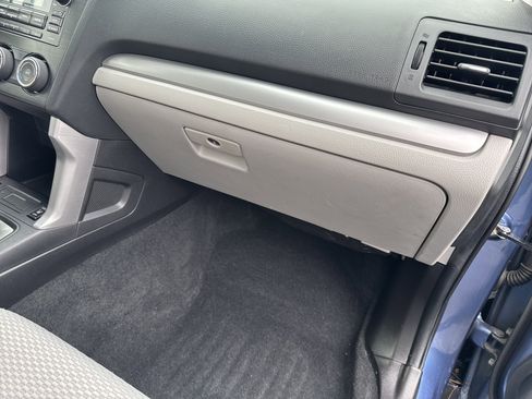 Used 2015 Subaru Forester 2.5i Premium w/ Popular Package #2 image 17