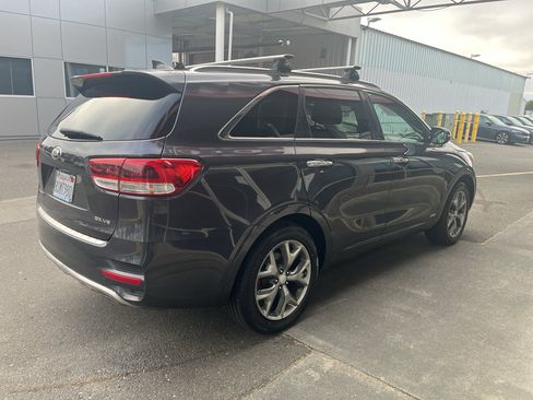 Used 2017 Kia Sorento SX AWD/4WD image 22