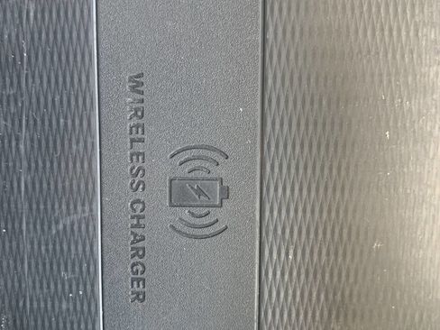 Used 2023 Jeep Grand Cherokee 4WD 4xe w/ Luxury Tech Group II image 23