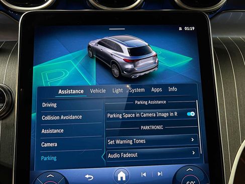 Certified 2026 Mercedes-Benz GLC 300 4MATIC image 38