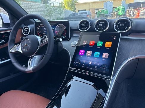 Used 2025 Mercedes-Benz C 300 4MATIC Sedan image 14