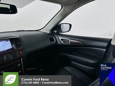 Used 2020 Nissan Pathfinder Platinum image 28