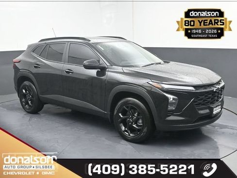 New 2026 Chevrolet Trax LT FWD image 1
