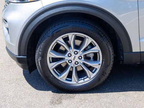 Used 2021 Ford Explorer Limited w/ Equipment Group 301A image 13