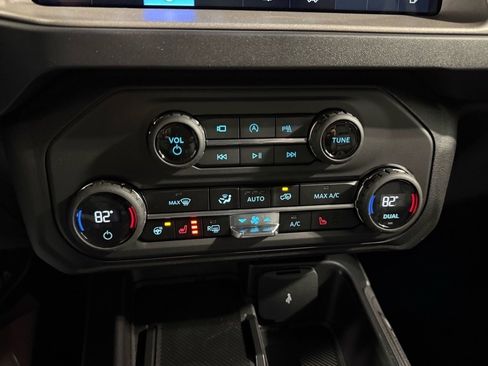 New 2025 Ford Bronco Outer Banks image 17