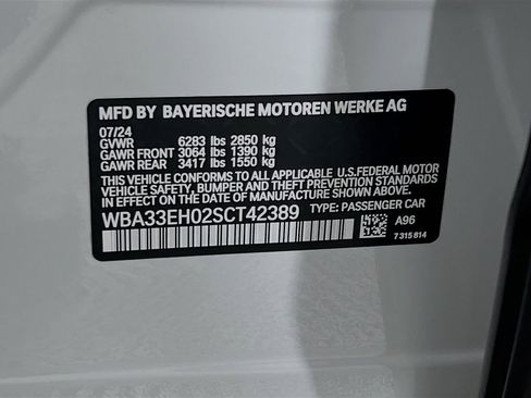 Used 2025 BMW 740i xDrive image 33