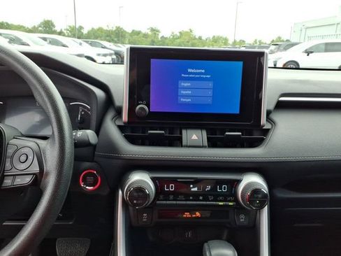 Used 2025 Toyota RAV4 XLE FWD image 10