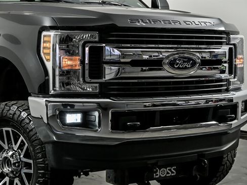 Used 2019 Ford F350 XLT w/ XLT Value Package AWD/4WD image 2