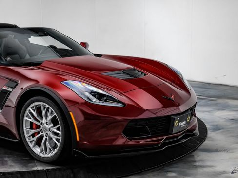 Used 2018 Chevrolet Corvette Z06 RWD image 30