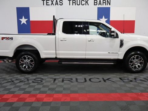 Used 2021 Ford F350 Lariat w/ Lariat Ultimate Package AWD/4WD image 16