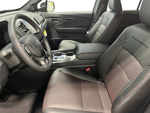 New 2026 Honda Ridgeline Black Edition image 8