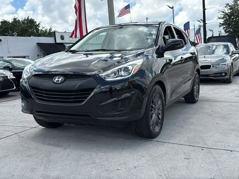 Used 2015 Hyundai Tucson GLS w/ Option Group 02 FWD image 10