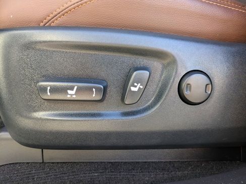 Used 2023 Toyota 4Runner Limited image 20