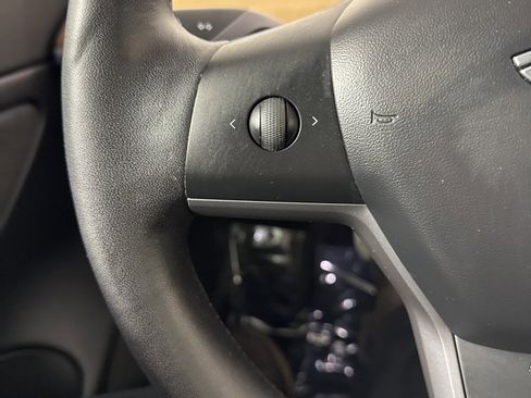 Used 2020 Tesla Model 3 Performance image 29