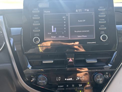 Used 2022 Toyota Camry LE image 28