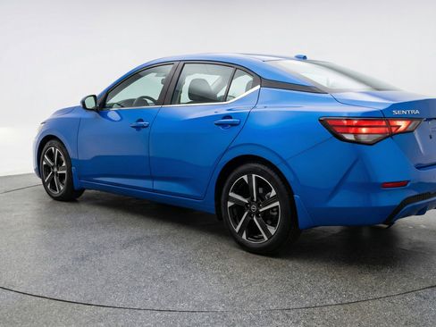 Used 2025 Nissan Sentra SV FWD image 6