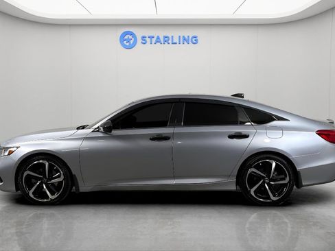 Used 2021 Honda Accord Sport image 4