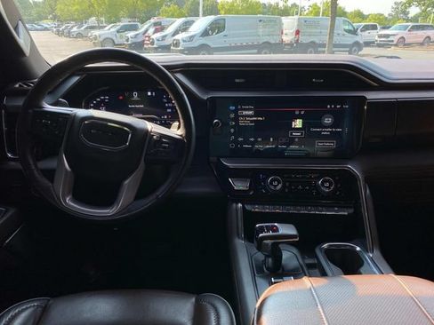 Used 2023 GMC Sierra 1500 Denali w/ Denali Reserve Package AWD/4WD image 8