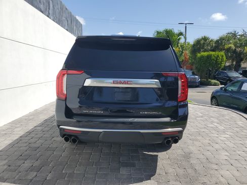Used 2021 GMC Yukon XL Denali w/ Denali Premium Package RWD image 5
