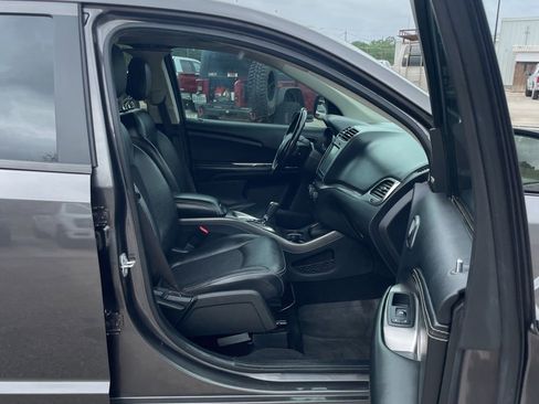 Used 2020 Dodge Journey Crossroad w/ Popular Equipment Group image 6