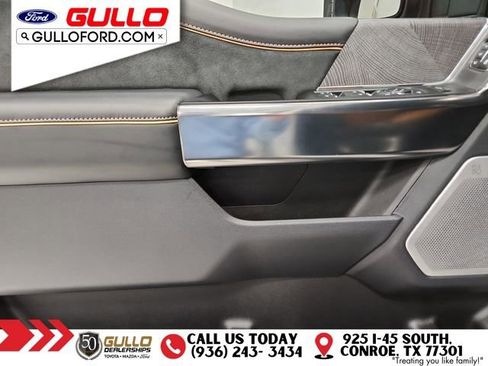 Used 2024 Ford F350 Platinum w/ FX4 Off-Road Package image 19