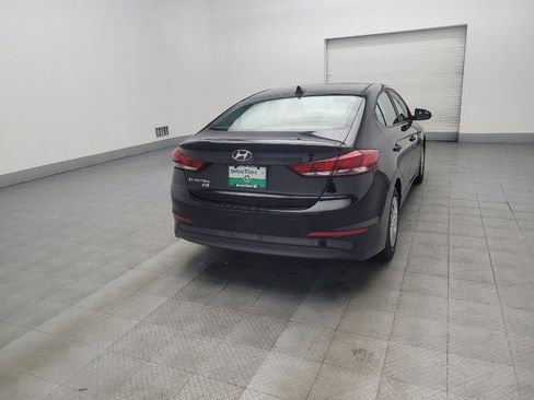 Used 2017 Hyundai Elantra SE image 9