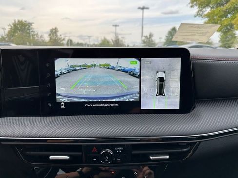 New 2025 Nissan Kicks SR w/ SR Premium Package image 21