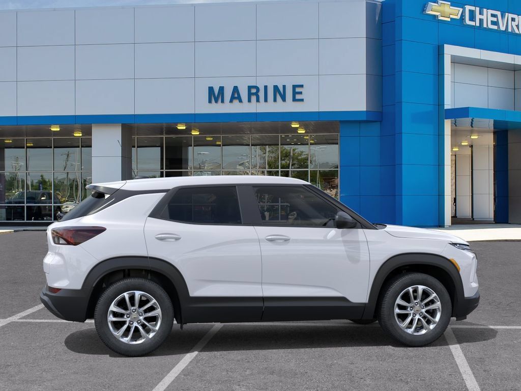 New 2026 Chevrolet TrailBlazer LS w/ LS Convenience Package FWD image 5