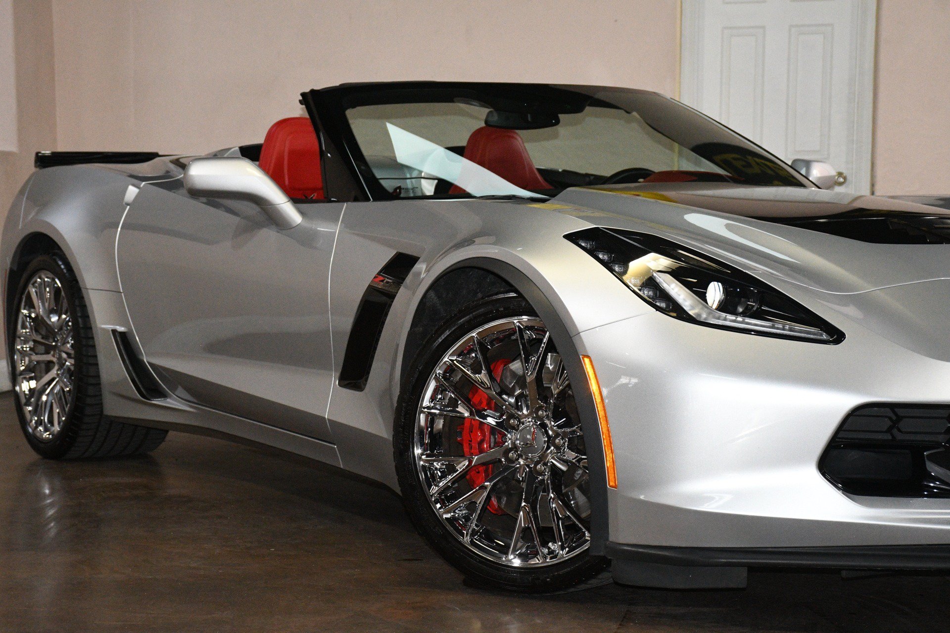 Used 2015 Chevrolet Corvette Z06 w/ 3LZ Preferred Equipment Group RWD image 53